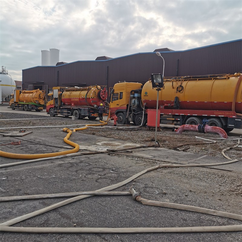 榕城污水池清理