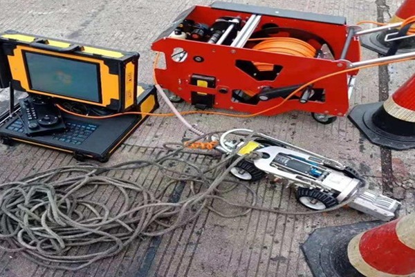 榕城CCTV管道检测机器人